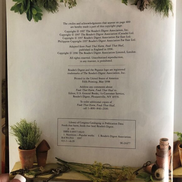 Foods That Harm, Foods That Heal An A - Z Guide to Safe and Healthy Eating 1997 - Picture 4 of 5